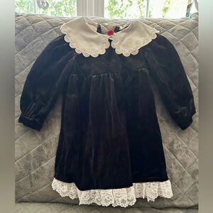 Pretty as a Picture Black velvet Dress with Red Rose vintage